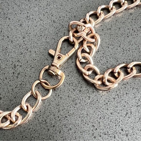 Gold-Tone AMORE Chain Letter Belt Adjustable Chic Accessories - Picture 3 of 4